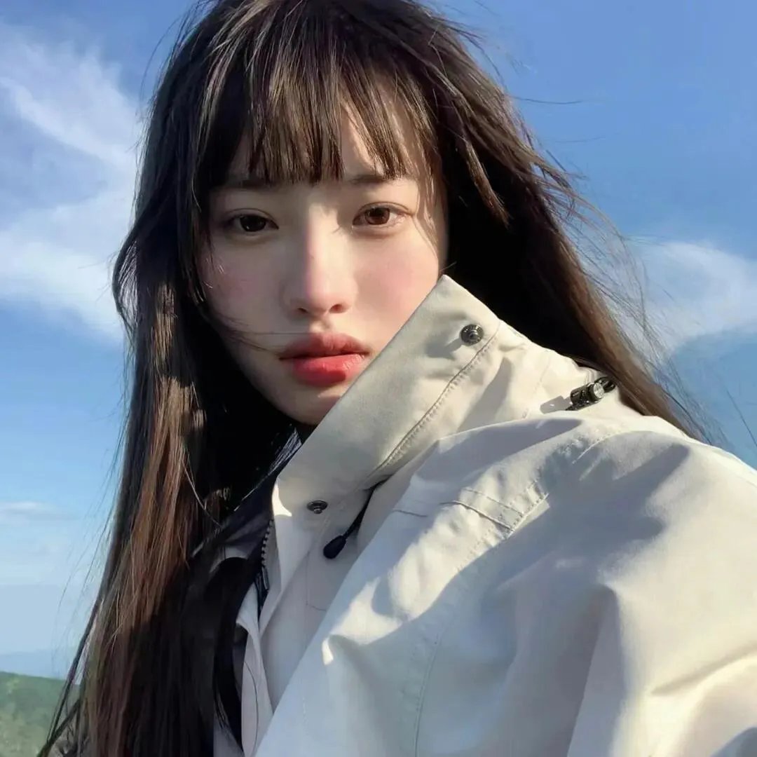 温暖的皇妃 海报